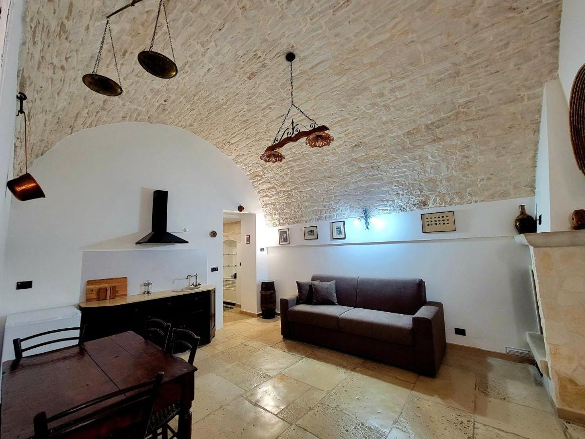 Giovinazzo Historic Apulia Old Town Stone House With Private Patio Apartment Exterior photo