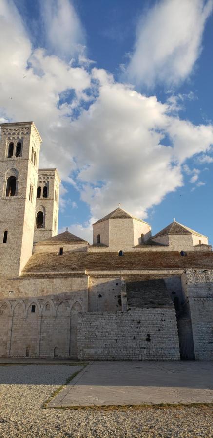 Giovinazzo Historic Apulia Old Town Stone House With Private Patio Apartment Exterior photo