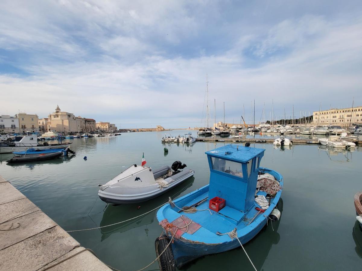 Giovinazzo Historic Apulia Old Town Stone House With Private Patio Apartment Exterior photo