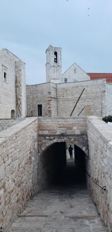 Giovinazzo Historic Apulia Old Town Stone House With Private Patio Apartment Exterior photo